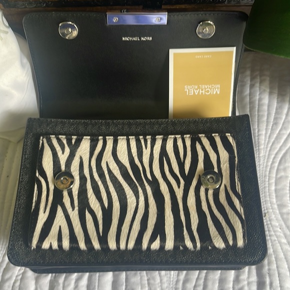 Brand new zebra style Michael Kors mini bag - Picture 4 of 4